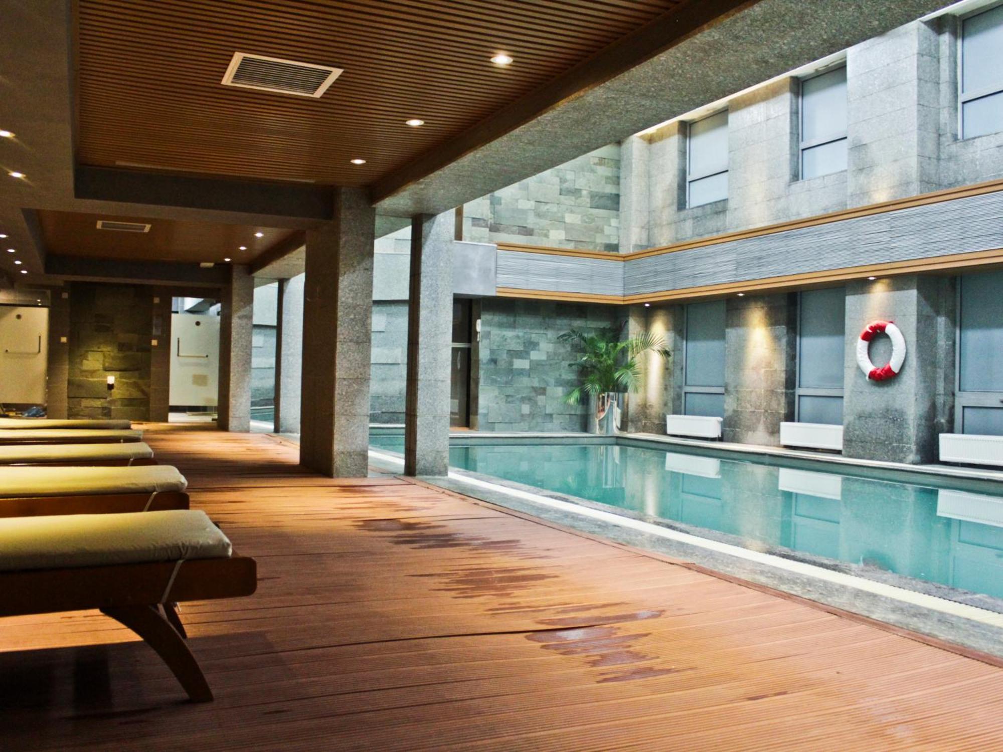 The Corporate Hotel And Convention Centre Уланбатар Екстериор снимка
