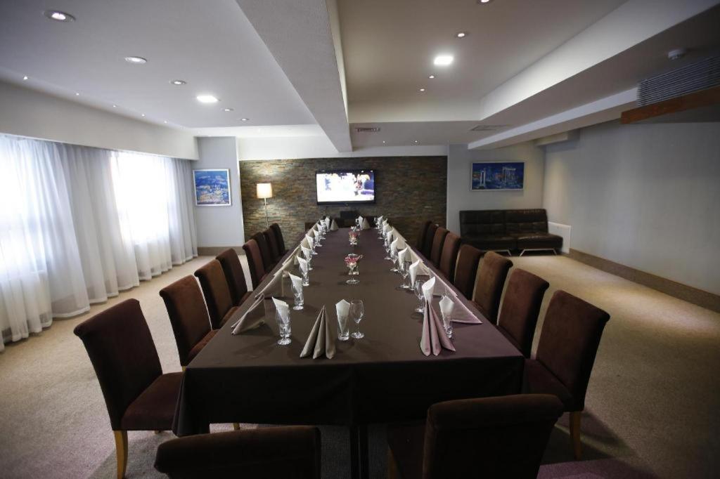 The Corporate Hotel And Convention Centre Уланбатар Екстериор снимка