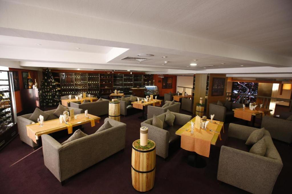 The Corporate Hotel And Convention Centre Уланбатар Екстериор снимка