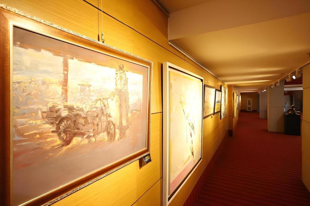 The Corporate Hotel And Convention Centre Уланбатар Екстериор снимка
